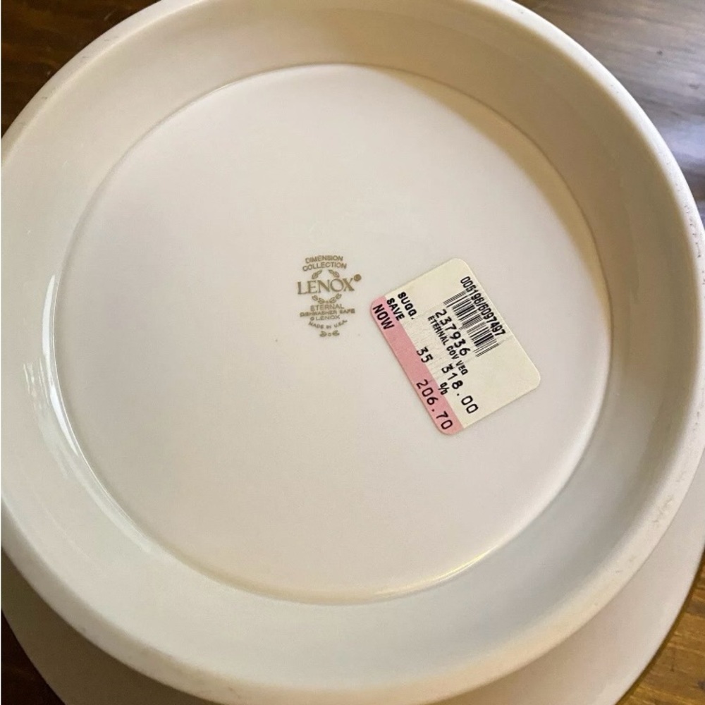 NWT Lenox Eternal 14” Round Covered Veg Bowl, Extremely RARE Discontinued $400 - Picture 8 of 8